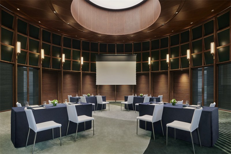 12.Cube Theatre_Cube鱼骨式